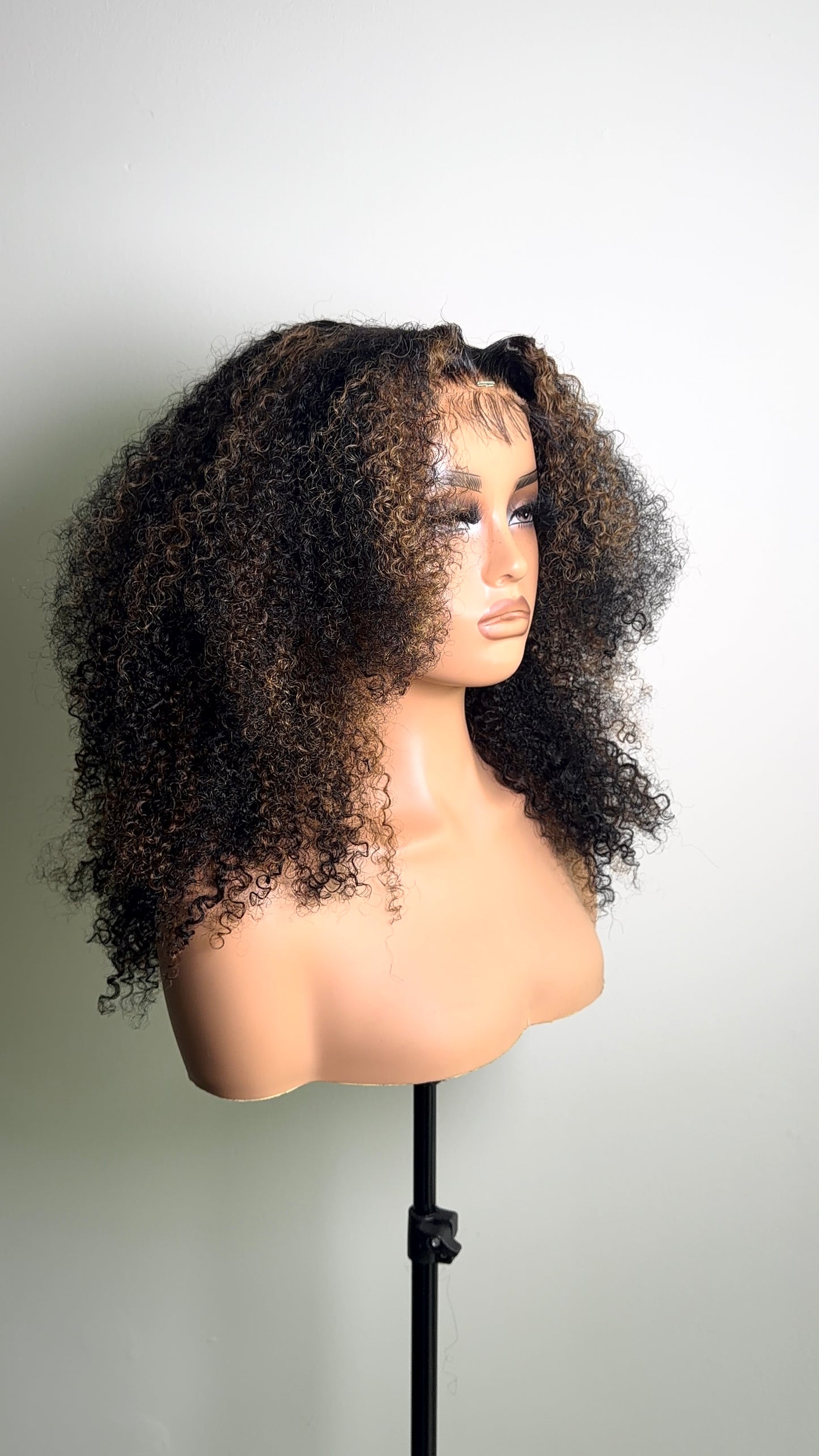 Curlyhead Bae